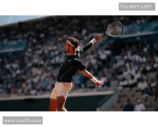 又帅又能打的足球明星们如何在场上场下赢得球迷的心