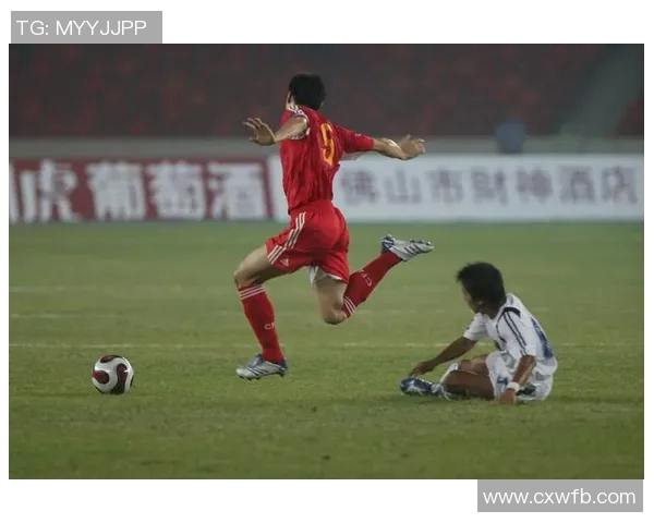 足球明星刘星究竟是哪个国家的足球运动员其成就与影响力分析